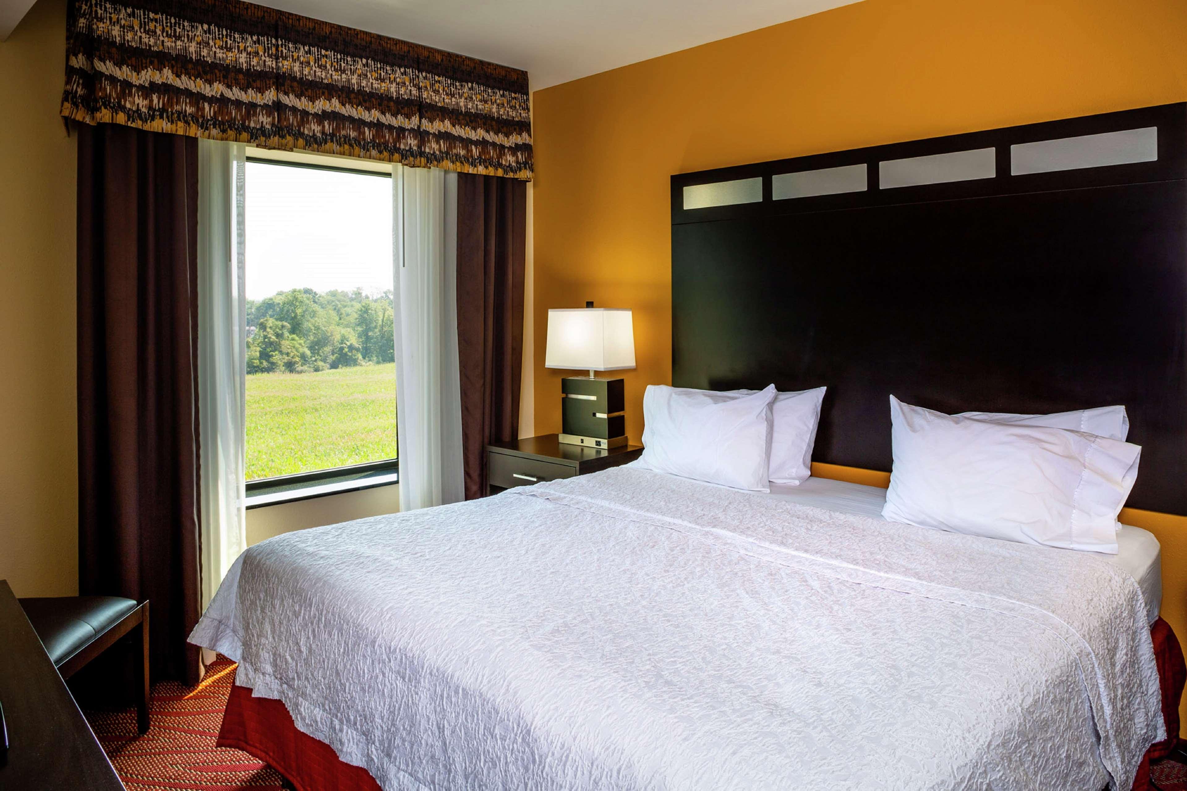 Hampton Inn Limerick Exterior photo