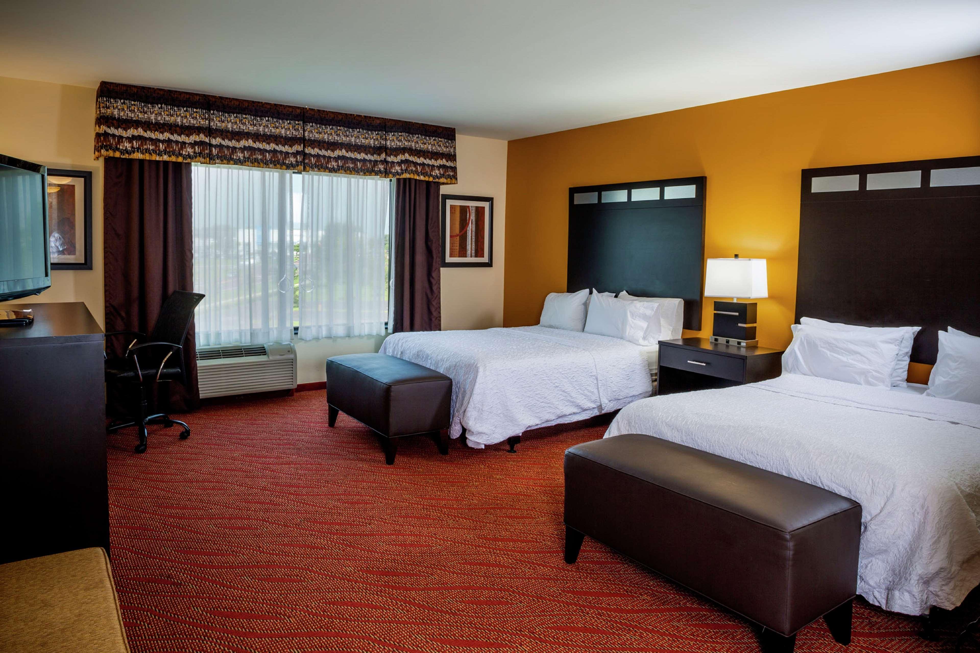 Hampton Inn Limerick Exterior photo