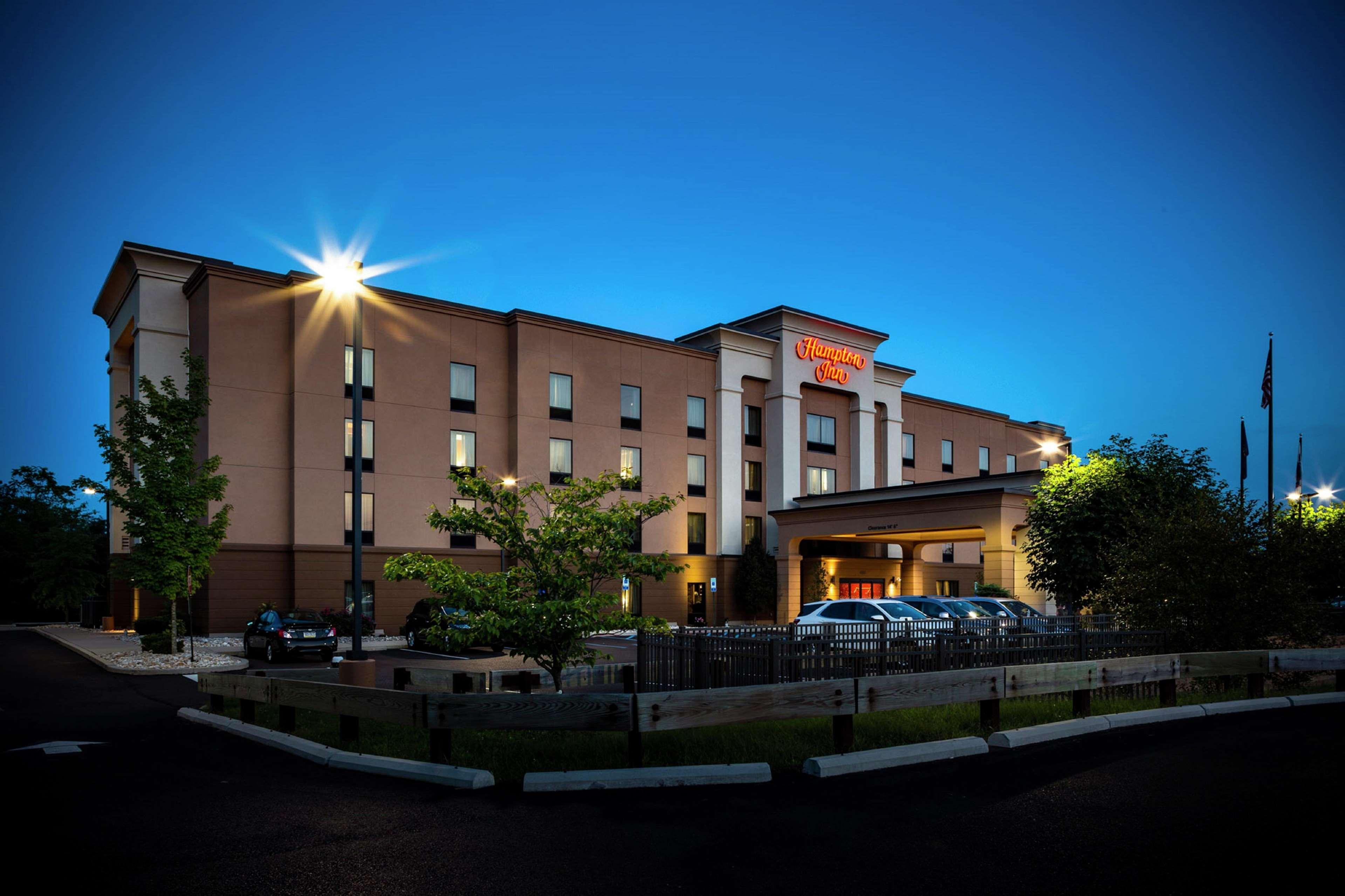 Hampton Inn Limerick Exterior photo