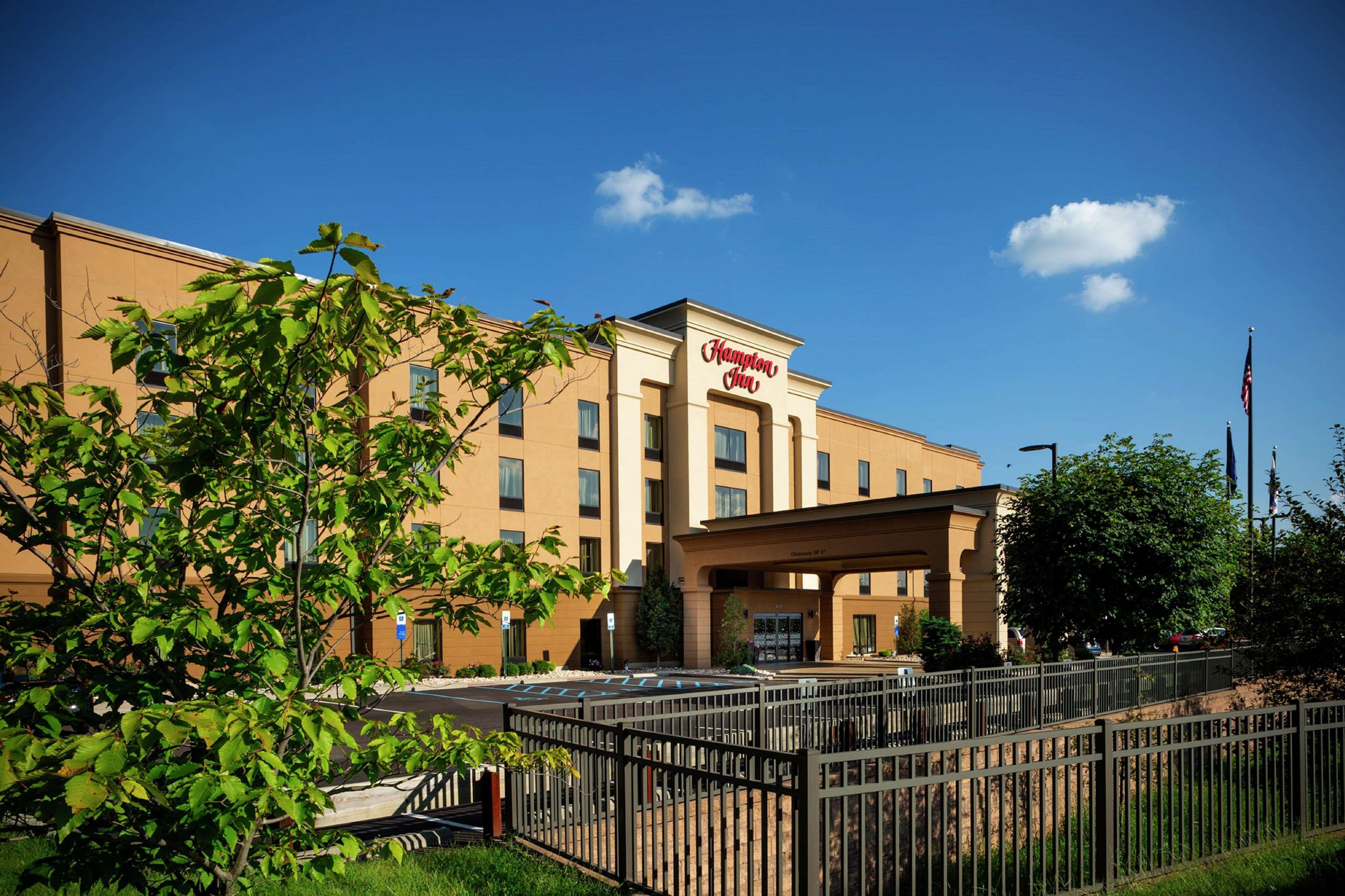 Hampton Inn Limerick Exterior photo