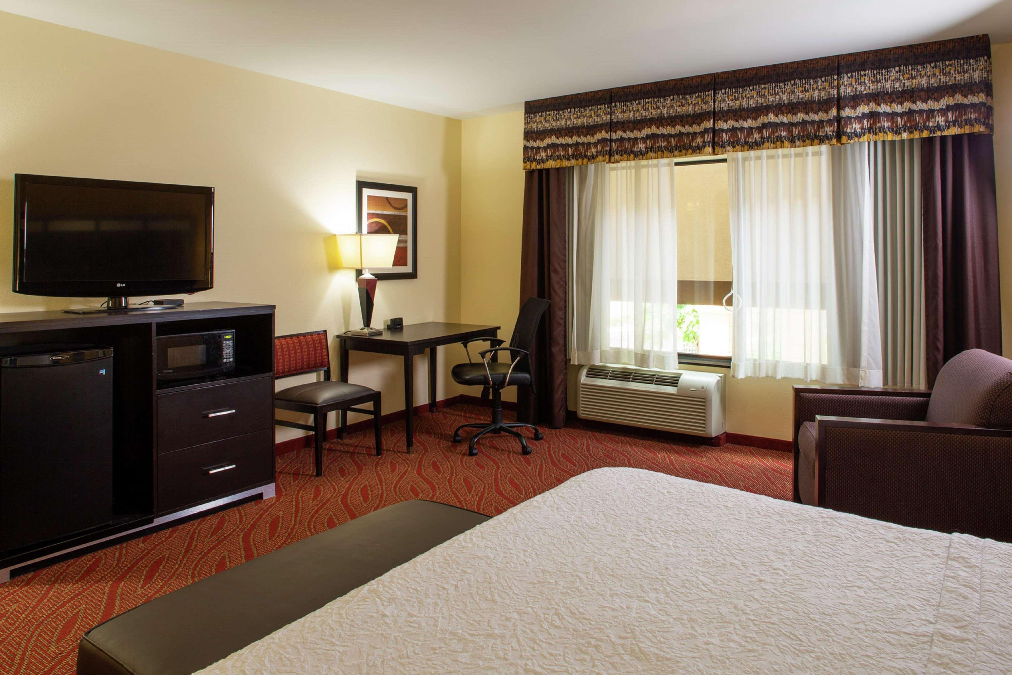 Hampton Inn Limerick Exterior photo