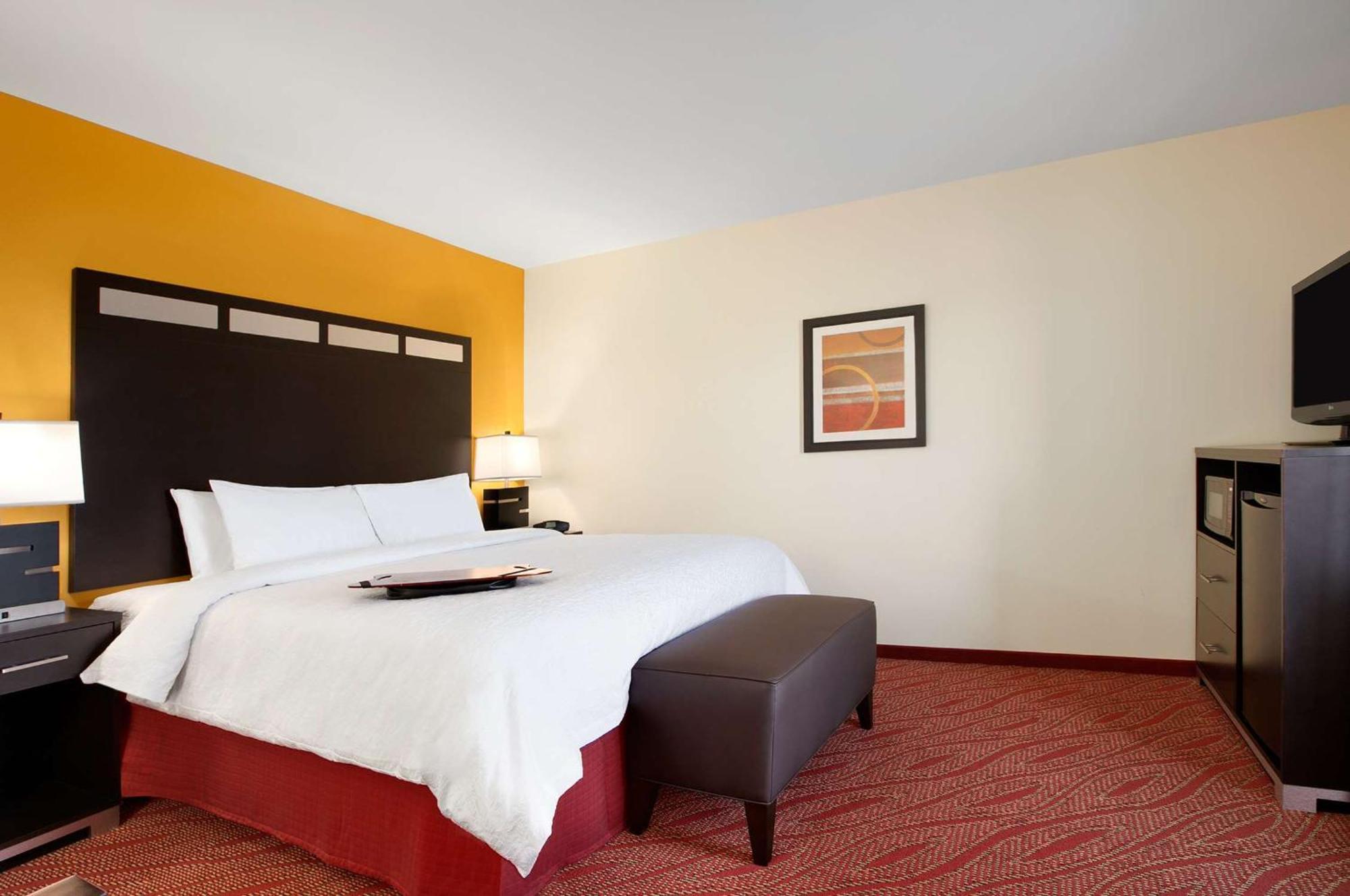 Hampton Inn Limerick Exterior photo