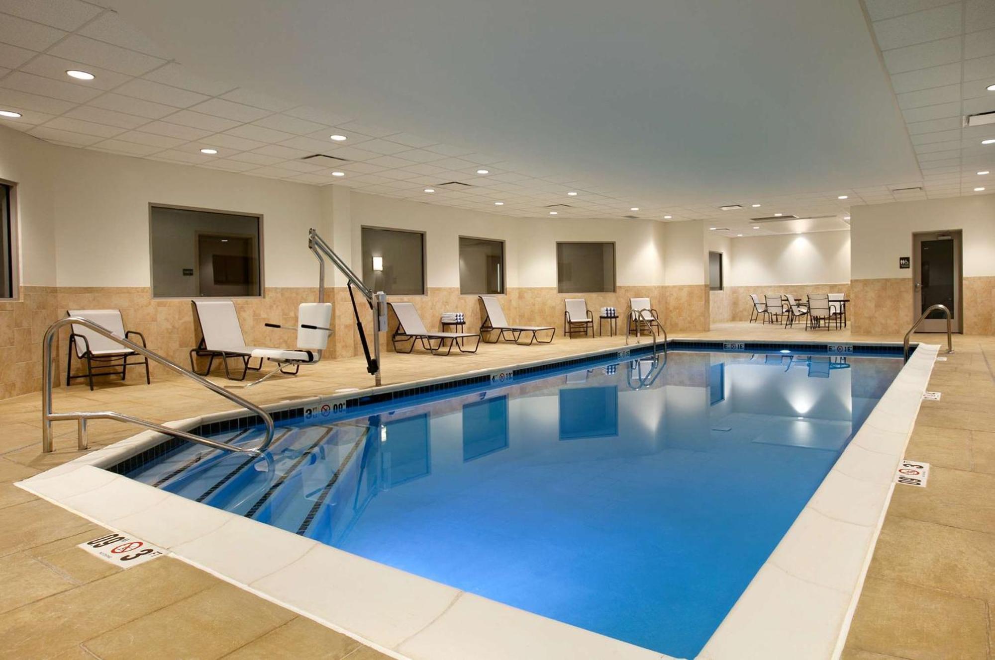 Hampton Inn Limerick Exterior photo